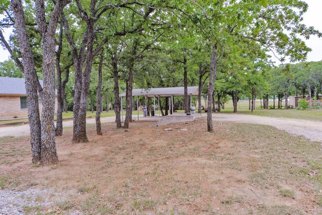 383 Briar Creek Lane, Bowie, TX 76230