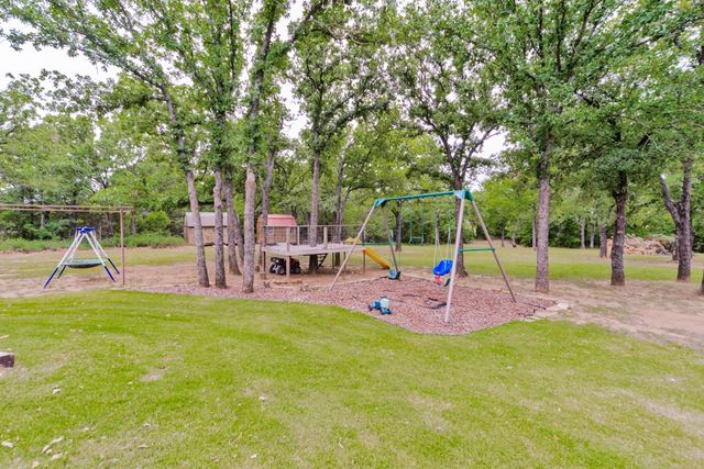 383 Briar Creek Lane, Bowie, TX 76230