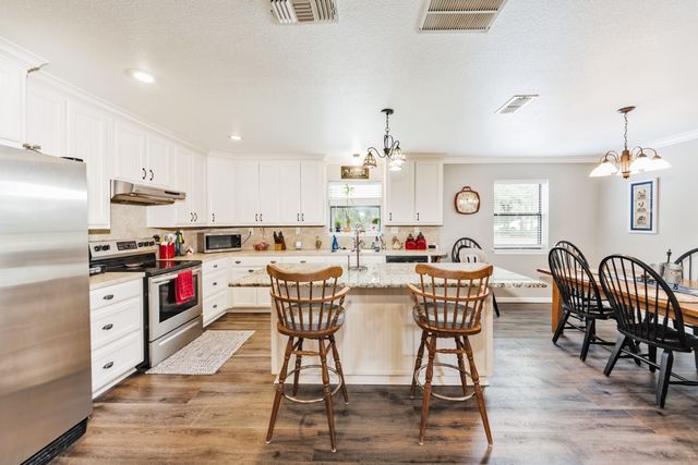 383 Briar Creek Lane, Bowie, TX 76230