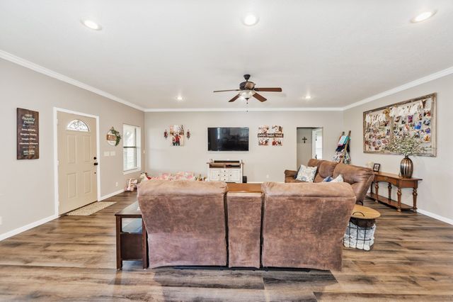 383 Briar Creek Lane, Bowie, TX 76230