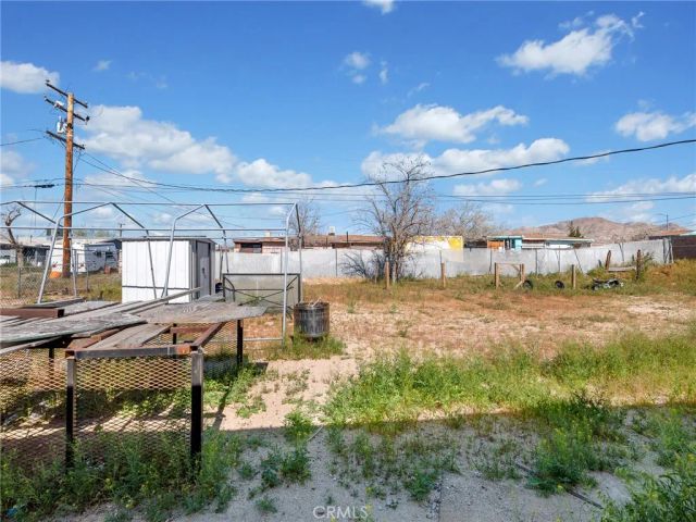 17382 Neptune, Victorville, CA 92394