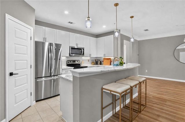 400 17th Street NW 2312, Atlanta, GA 30363