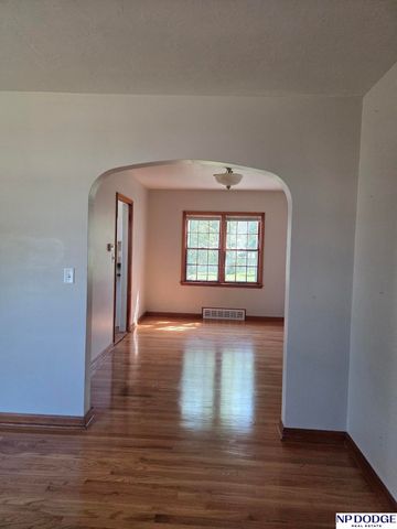140 S 44Th Street, Lincoln, NE 68510