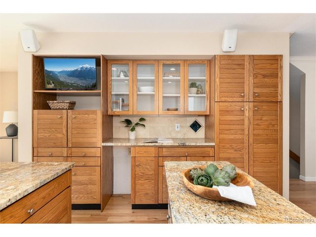 284 N Monroe St, Denver, CO 80206