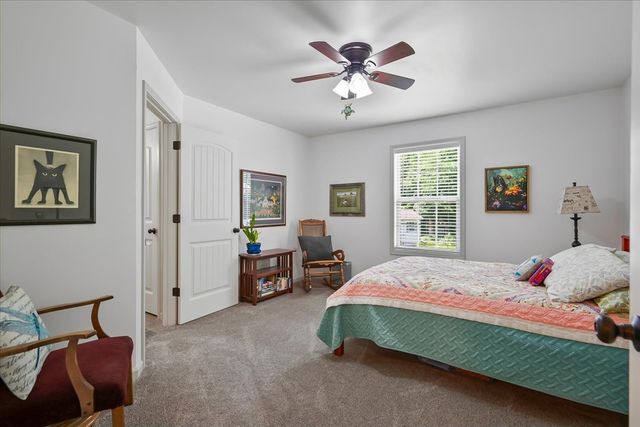 390 Marys Ln, Lafayette, TN 37083