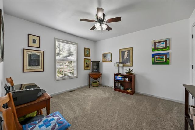 390 Marys Ln, Lafayette, TN 37083