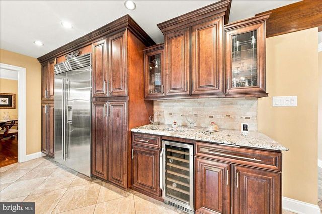 29 FAIRHAVEN DR, Cherry Hill, NJ 08003