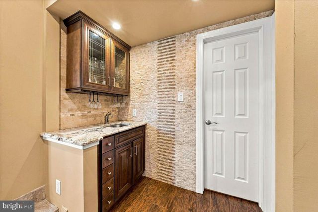 29 FAIRHAVEN DR, Cherry Hill, NJ 08003
