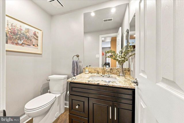 29 FAIRHAVEN DR, Cherry Hill, NJ 08003
