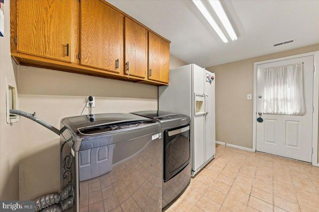 29 FAIRHAVEN DR, Cherry Hill, NJ 08003