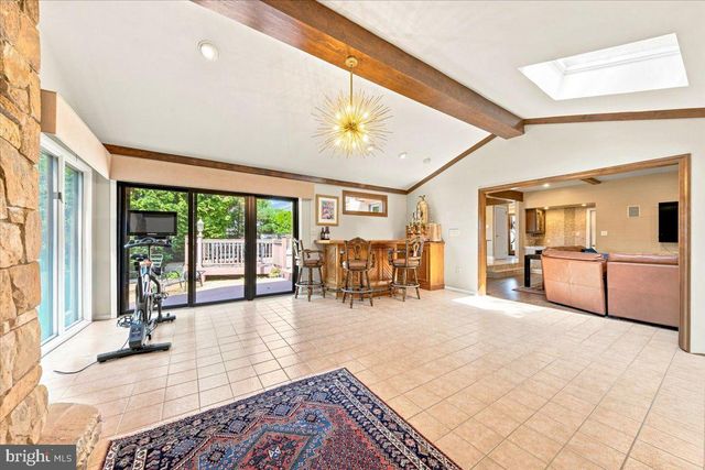 29 FAIRHAVEN DR, Cherry Hill, NJ 08003