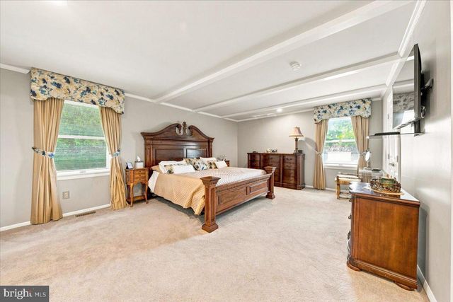 29 FAIRHAVEN DR, Cherry Hill, NJ 08003