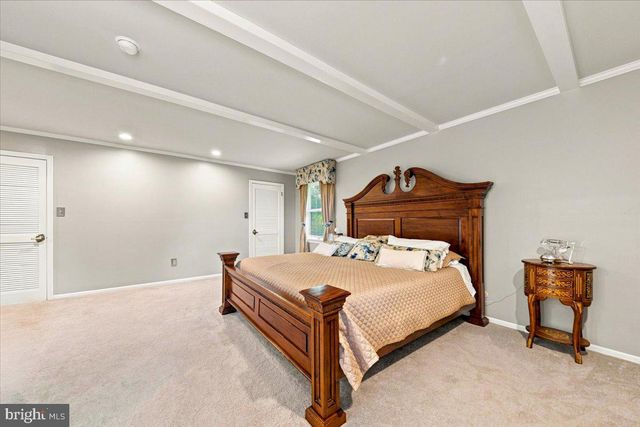 29 FAIRHAVEN DR, Cherry Hill, NJ 08003