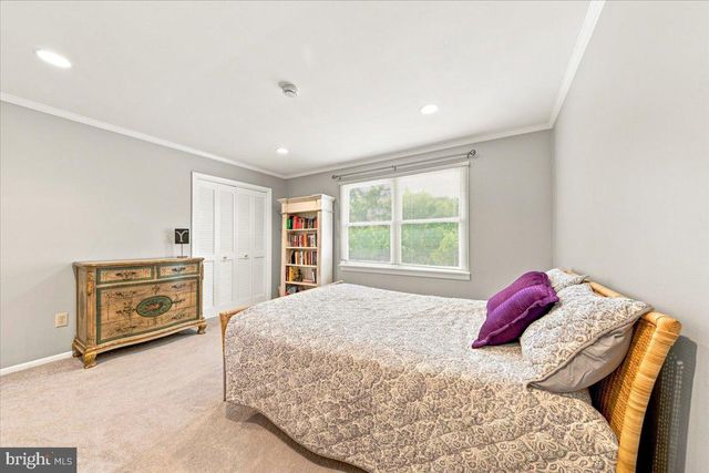 29 FAIRHAVEN DR, Cherry Hill, NJ 08003