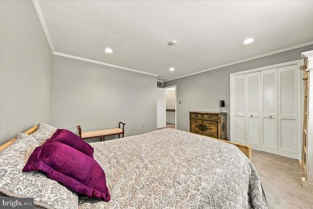 29 FAIRHAVEN DR, Cherry Hill, NJ 08003
