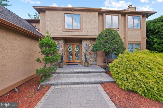 29 FAIRHAVEN DR, Cherry Hill, NJ 08003