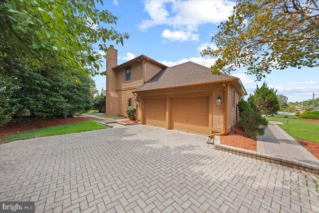29 FAIRHAVEN DR, Cherry Hill, NJ 08003