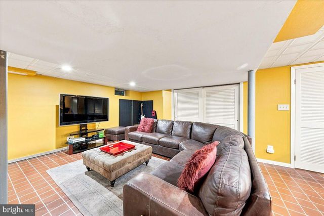 29 FAIRHAVEN DR, Cherry Hill, NJ 08003