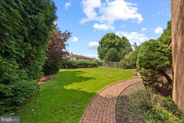 29 FAIRHAVEN DR, Cherry Hill, NJ 08003
