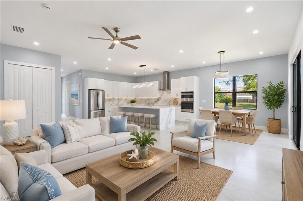 27659 Franklin ST, BONITA SPRINGS, FL 34134 — photo 4