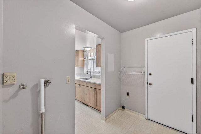 8 Carita Court, Watsonville, CA 95076