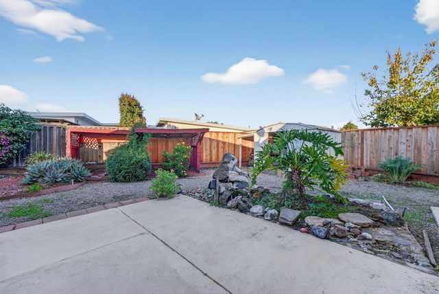 8 Carita Court, Watsonville, CA 95076