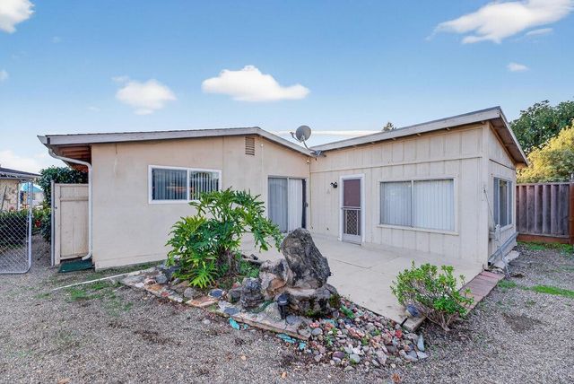 8 Carita Court, Watsonville, CA 95076