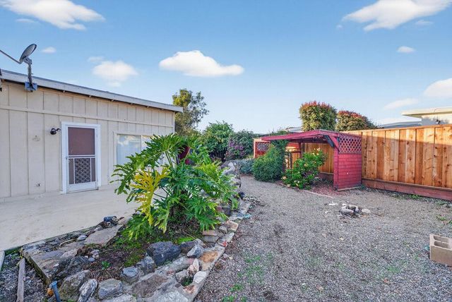 8 Carita Court, Watsonville, CA 95076