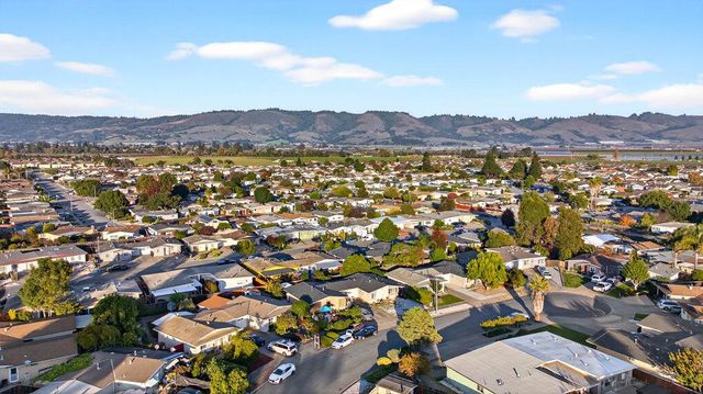 8 Carita Court, Watsonville, CA 95076