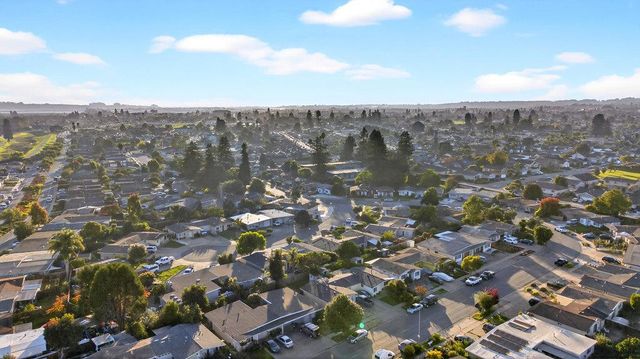 8 Carita Court, Watsonville, CA 95076