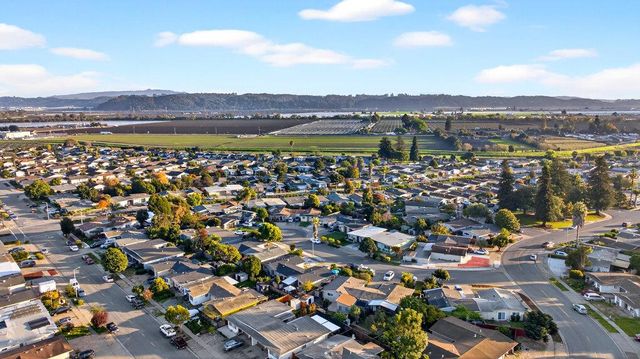 8 Carita Court, Watsonville, CA 95076