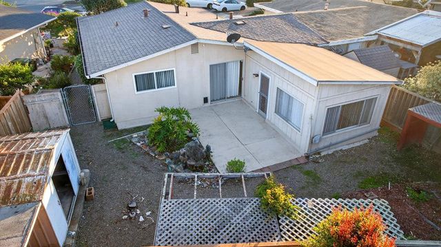 8 Carita Court, Watsonville, CA 95076
