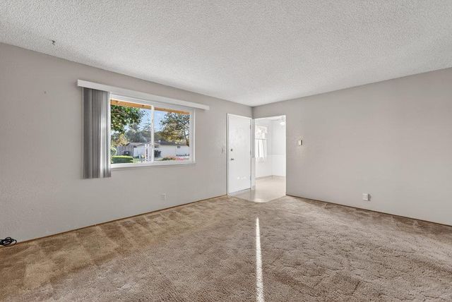 8 Carita Court, Watsonville, CA 95076