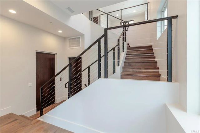 716 N Juanita Avenue A, Redondo Beach, CA 90277