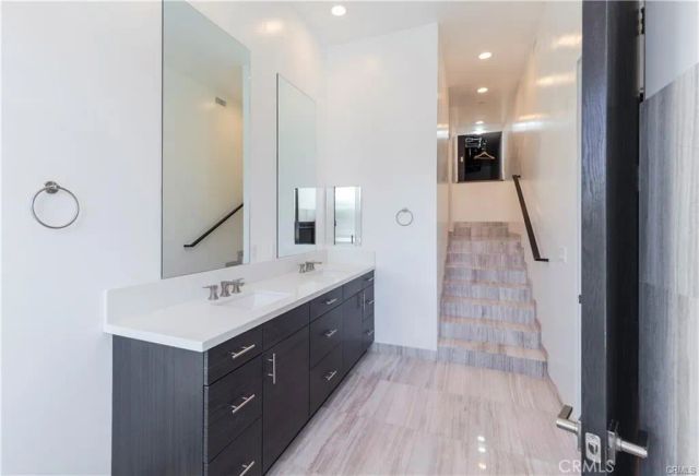 716 N Juanita Avenue A, Redondo Beach, CA 90277