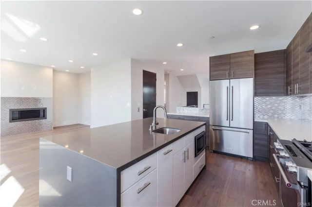 716 N Juanita Avenue A, Redondo Beach, CA 90277