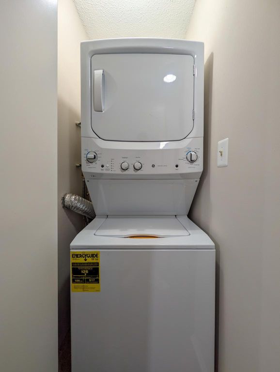 Image 26 of property listing at 15100 INTERLACHEN DR #4-110, Silver Spring, MD 20906