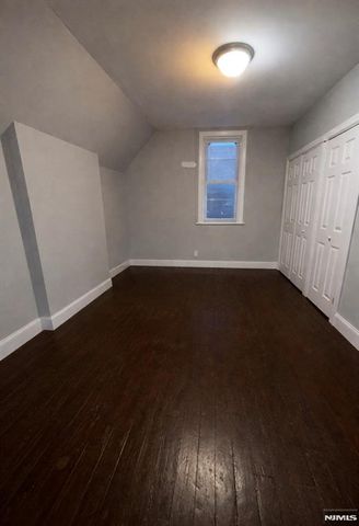 942 E 19th Street, Paterson, NJ 07501
