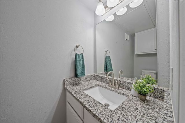 9910 Royal Lane 601, Dallas, TX 75231