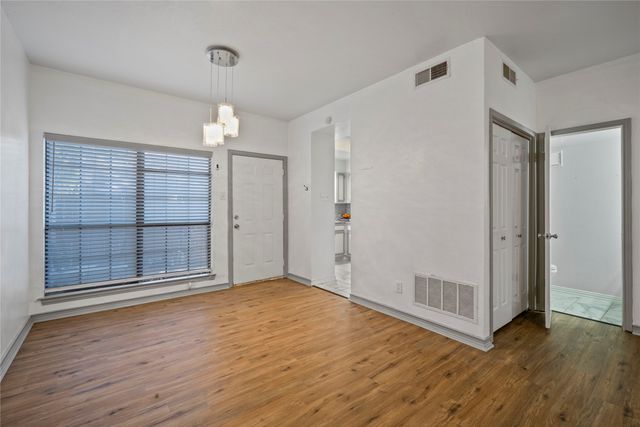 9910 Royal Lane 601, Dallas, TX 75231