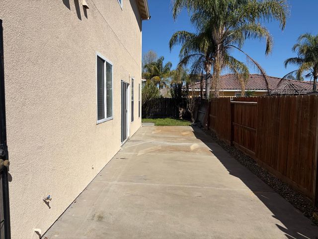 1821 Avo Way, Manteca, CA 95337