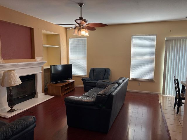 1821 Avo Way, Manteca, CA 95337