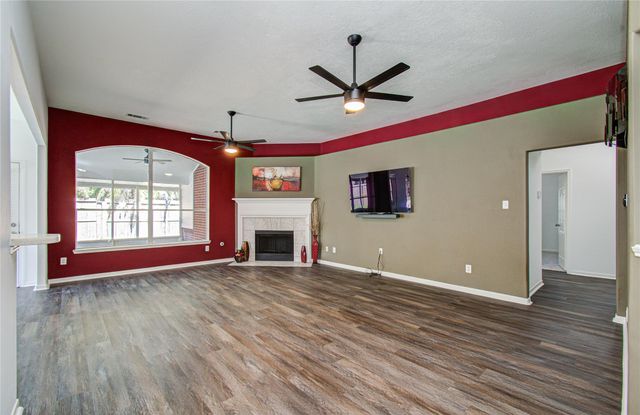 8126 Laurel Lane, Baytown, TX 77523