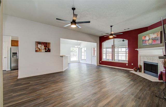 8126 Laurel Lane, Baytown, TX 77523