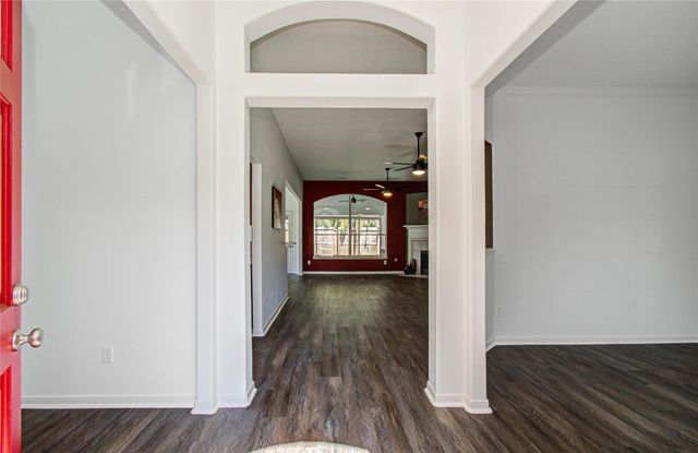 8126 Laurel Lane, Baytown, TX 77523