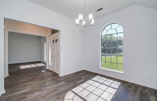 8126 Laurel Lane, Baytown, TX 77523