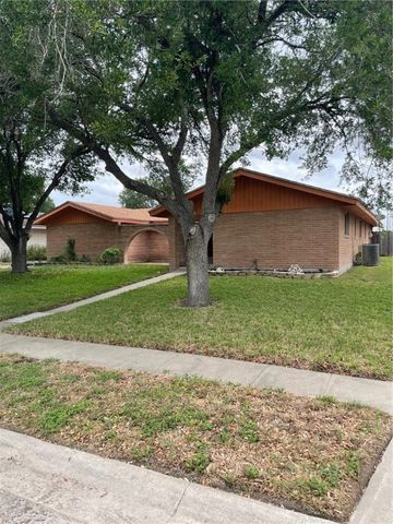 217 S Pasadena Dr, Kingsville, TX 78363