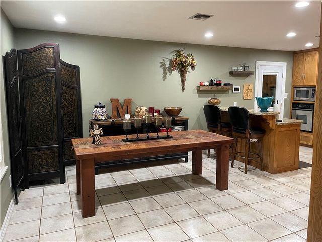 217 S Pasadena Dr, Kingsville, TX 78363