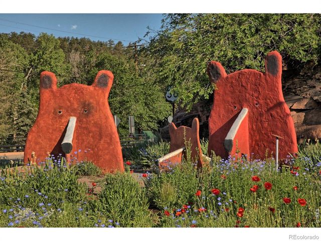 101 Lewis Lane, Lyons, CO 80540