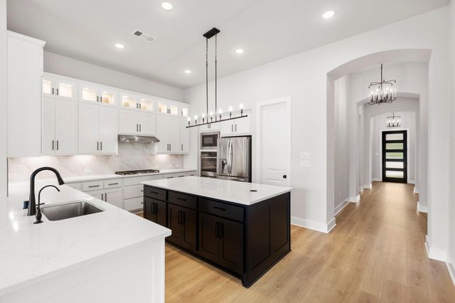 415 N Hillary Step Place, Montgomery, TX 77316